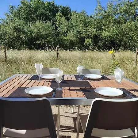 4-persoons Met Mooi Uitzicht דירה